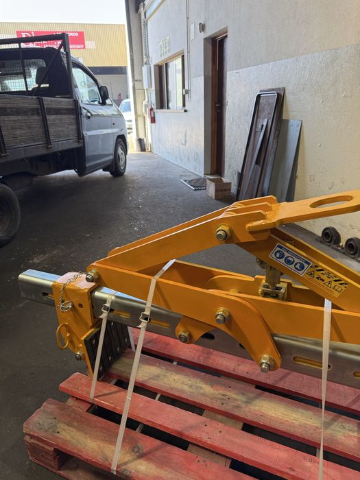 Tesoura para blocos ou placas 2500kg