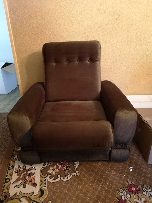 Conjunto sofás vintage: 1 sofá de 3 lugares + 2 sofás de 1 lugar