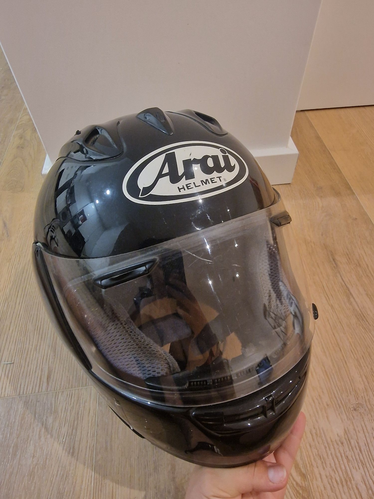 Capacete da marca Arai Melmet

** size Xl
**Modelo RX-7RR4 (ECE22-05)