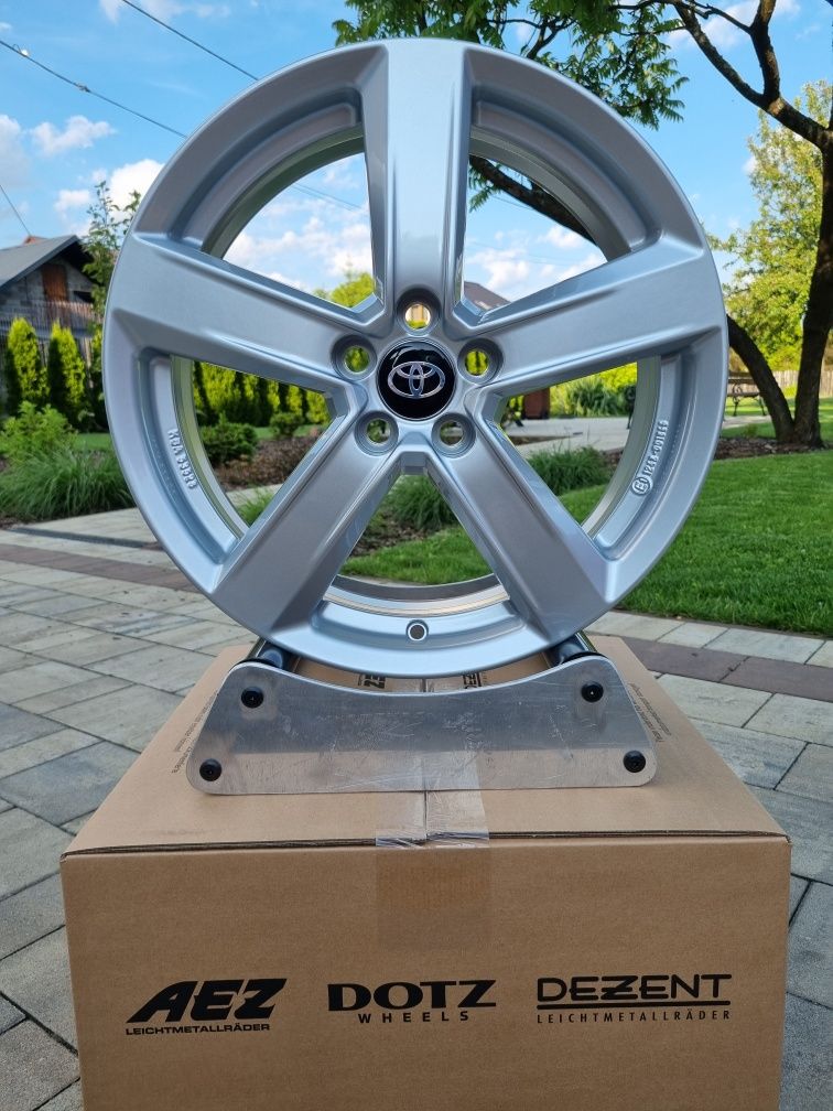 Toyota Yaris 17 " Nowe Felgi aluminiowe 5x100 Yaris IV 2020- Srebrne