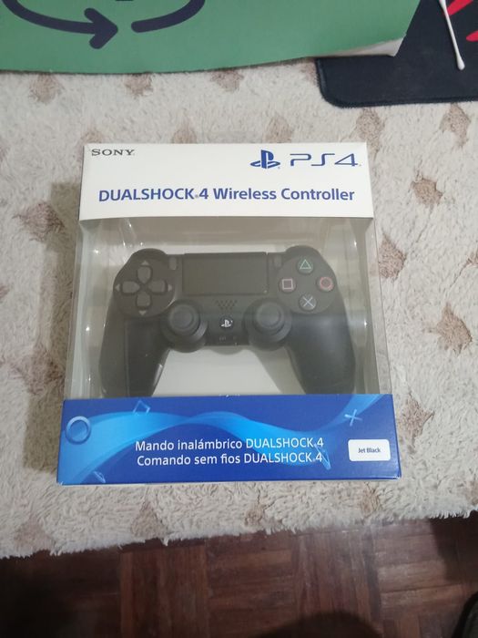 Vendo ps4 com controle  original