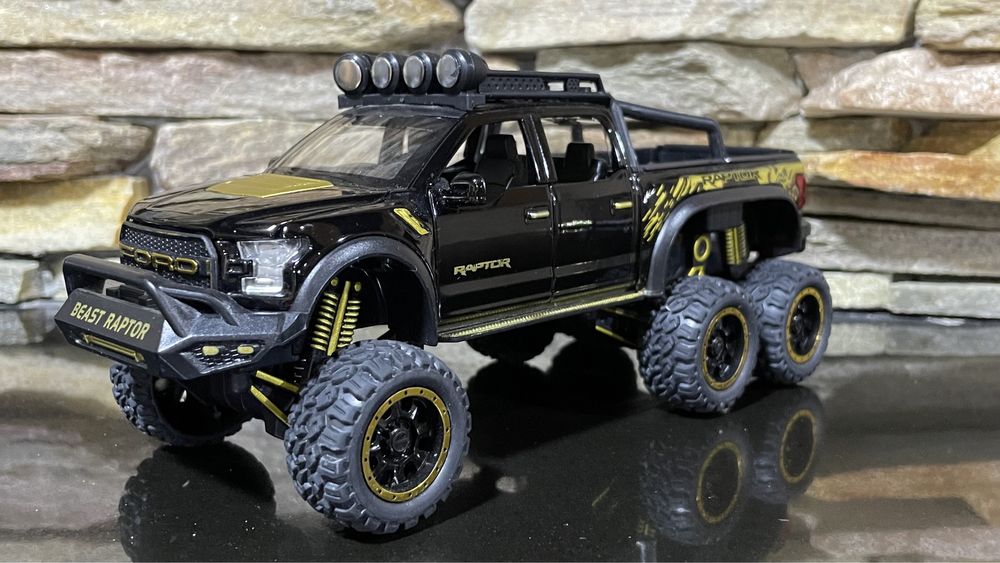 Металева модель 1:24 Ford F-150 Raptor іграшка машинка металева 1/24