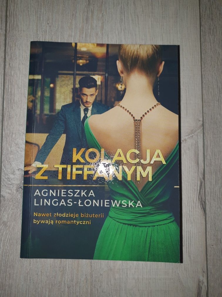 Książka obyczajowa romans Kolacja z Tiffanym Agnieszka Lingas Łoniewsk