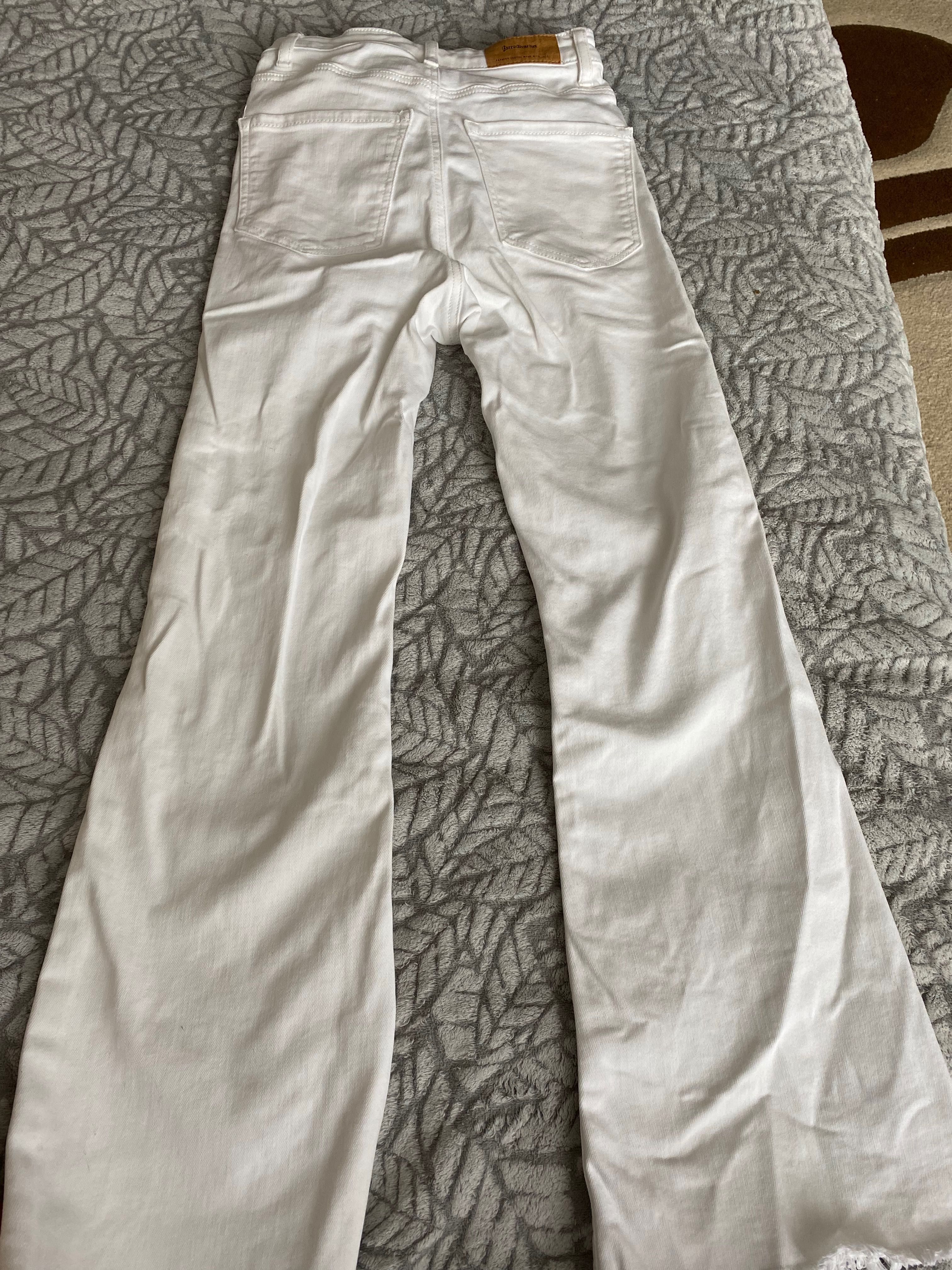 штани розкльошені білі