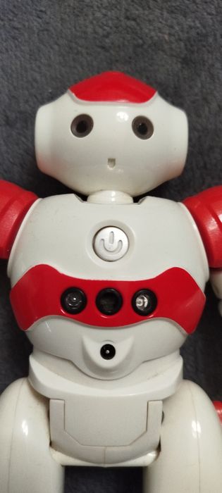 Brinquedo robot   criança