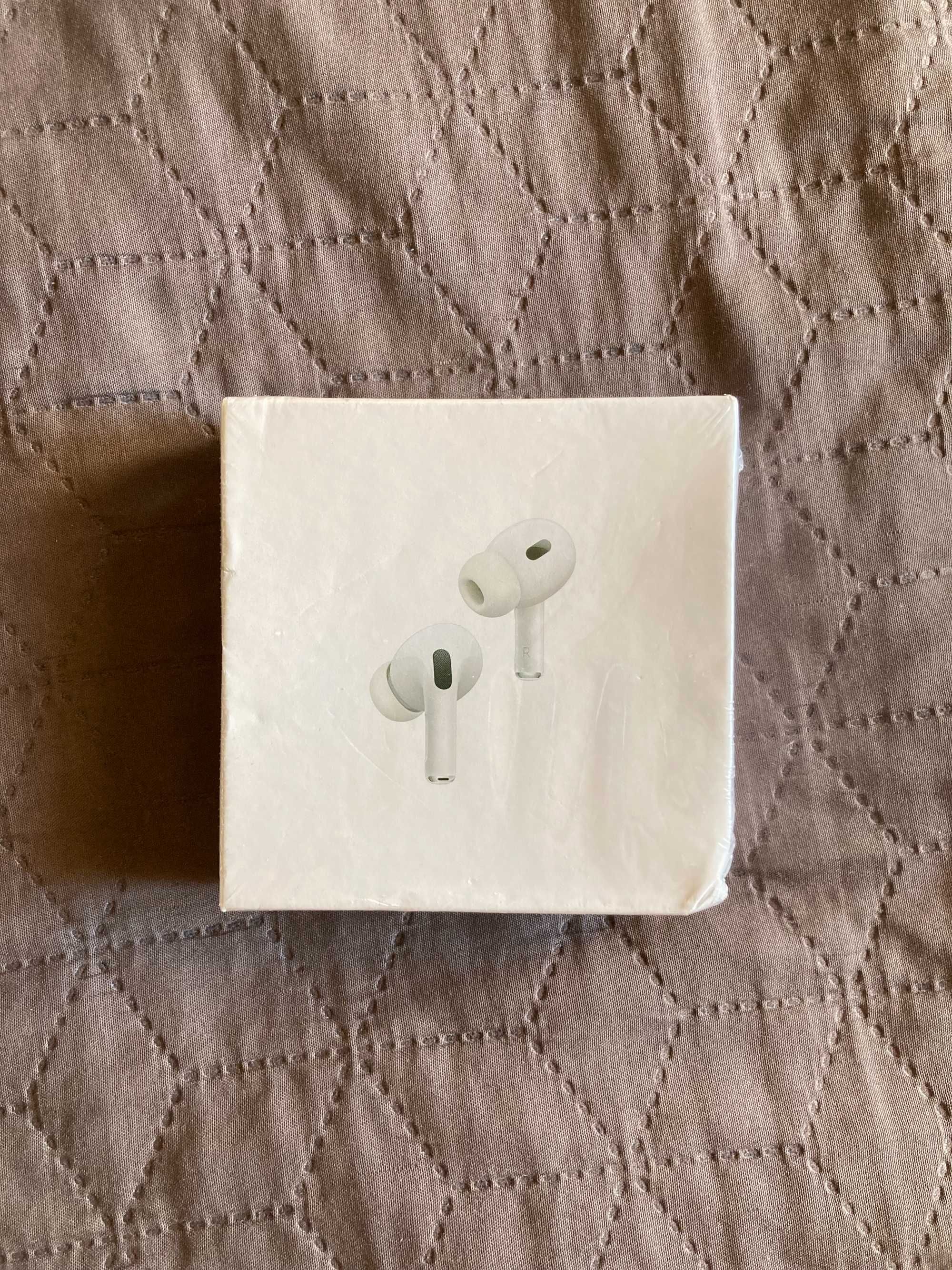 Навушники AirPods Pro 2 Lightning