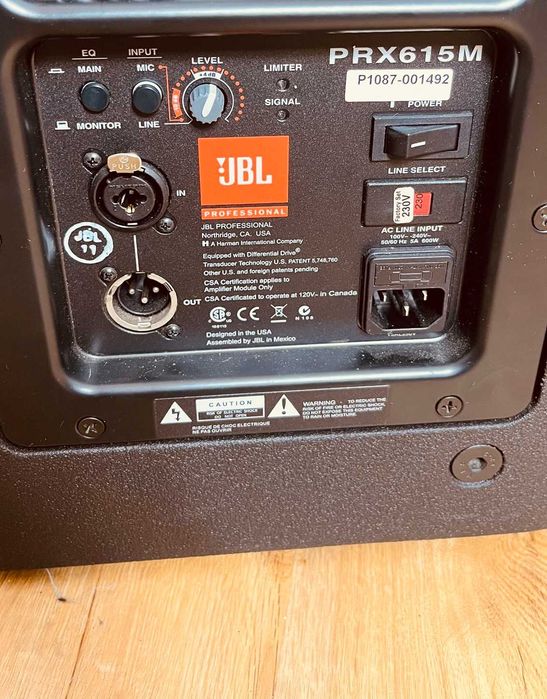 Głośniki aktywne JBL PRX615M z cyfrową końcówką mocy Crown (4 sztuki)