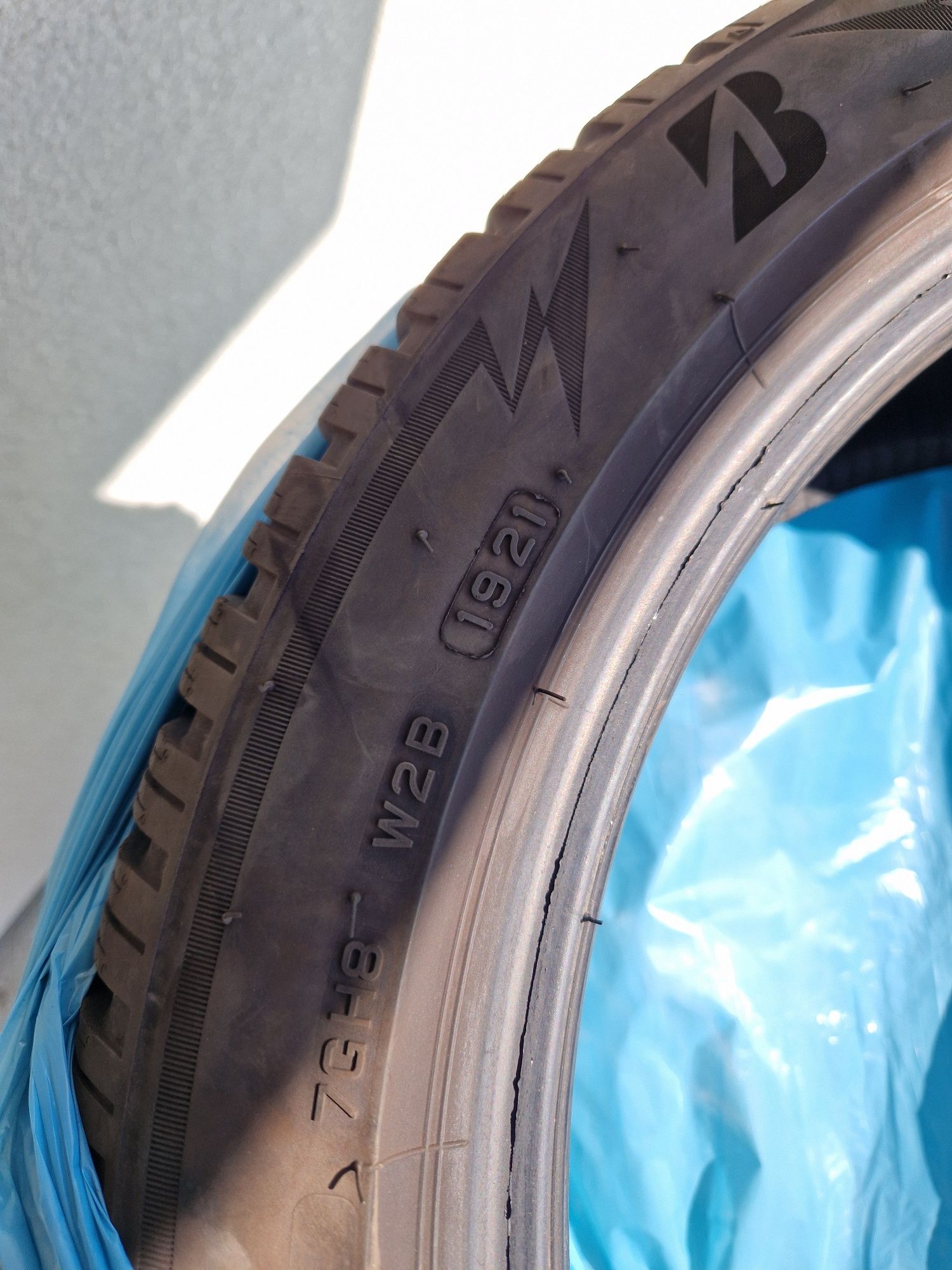 Opony Bridgestone Blizzak LM005 225/45 R17 94V zimowe 2021 FVAT