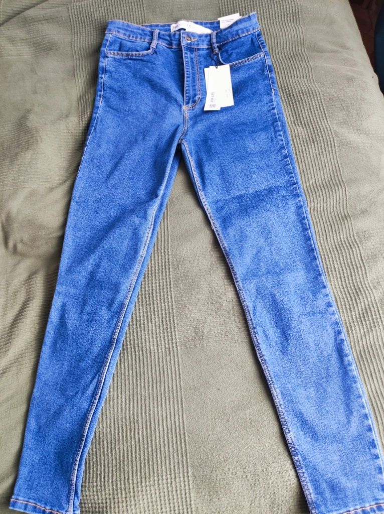 Nowe spodnie jeansowe Zara rozm. 40