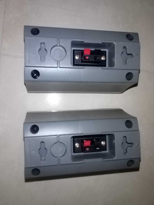 colunas de som usadas