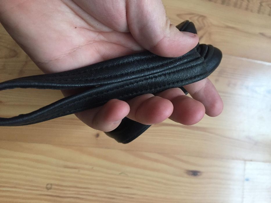 Poręczna i elegancka męska skórzana torebeczka