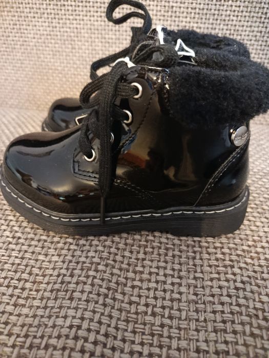 Nowe butki ,rozmiar 24.