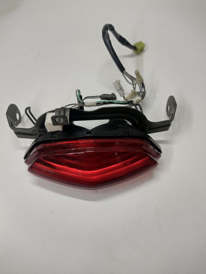 Lampa tylna do Suzuki v-strom 650