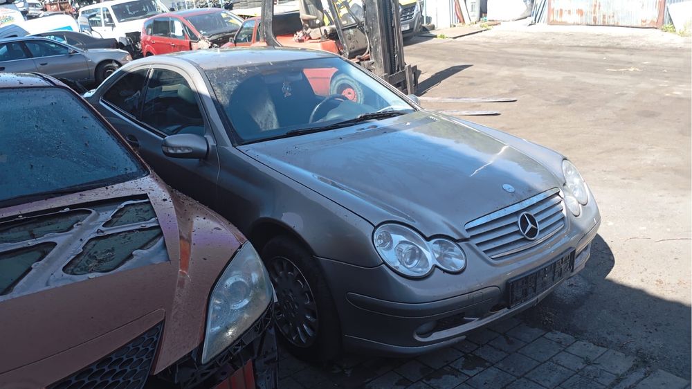 Mercedes c203 2.2 cdi na czesci