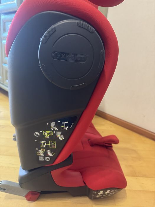 Продам автокрісло Britax römer