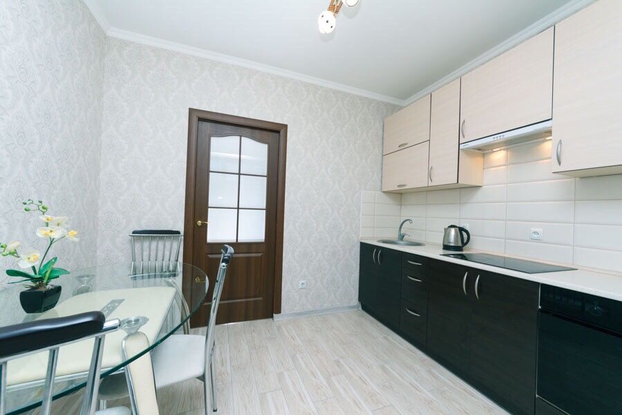 Софии Русовой 1, ст.м Осокорки Позняки 10 минут пешком!-2-555.biz.ua