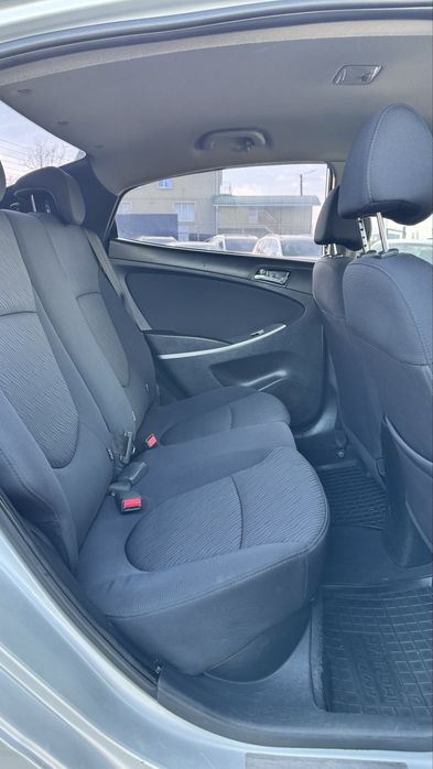 Офіційний Hyundai Accent Хюндай Акцент 2013 р 1,4 газ/бенз 5МКПП