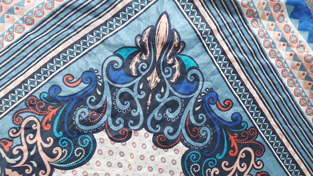 Piekna apaszka kolorowa