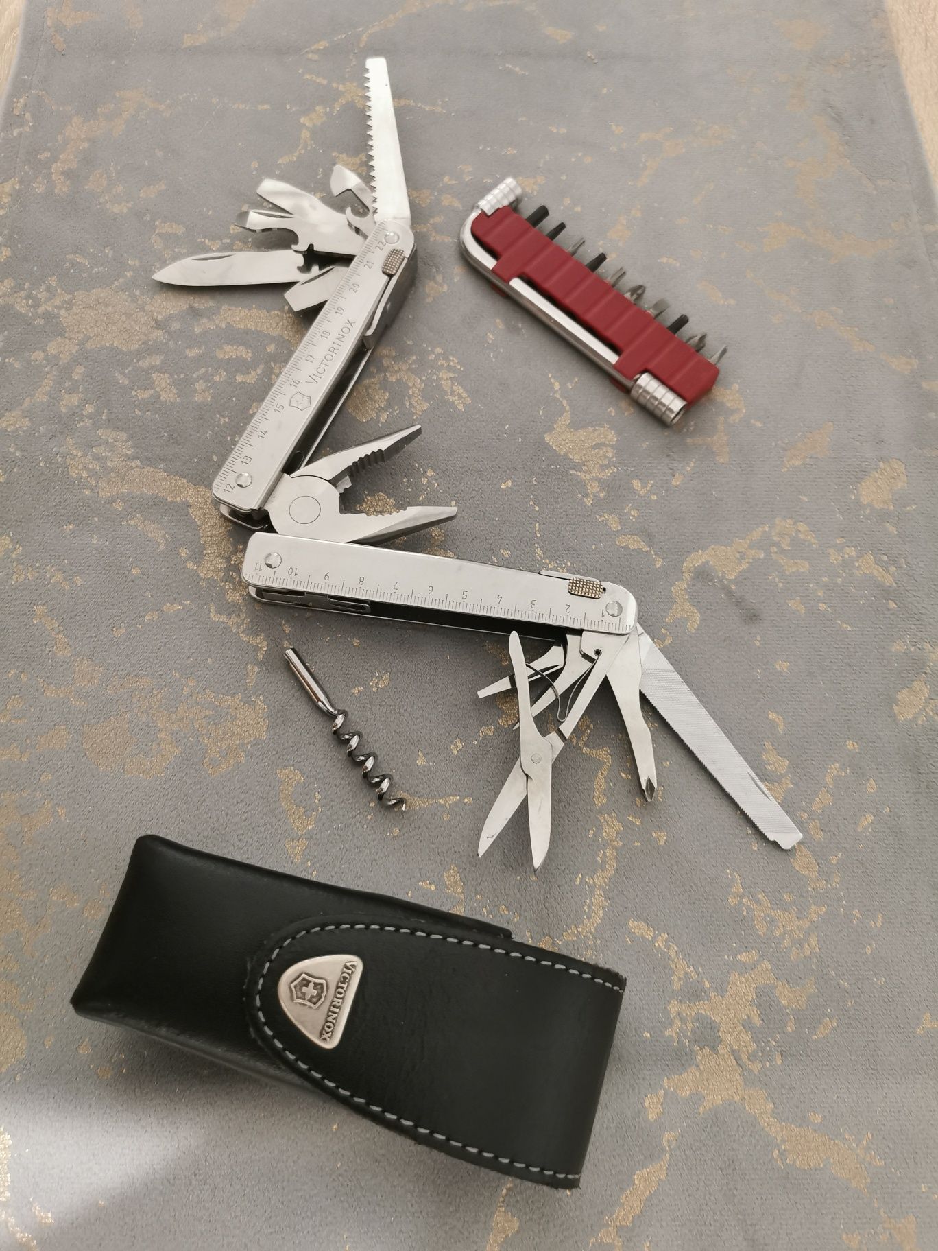 Victorinox Swisstool X (CS).