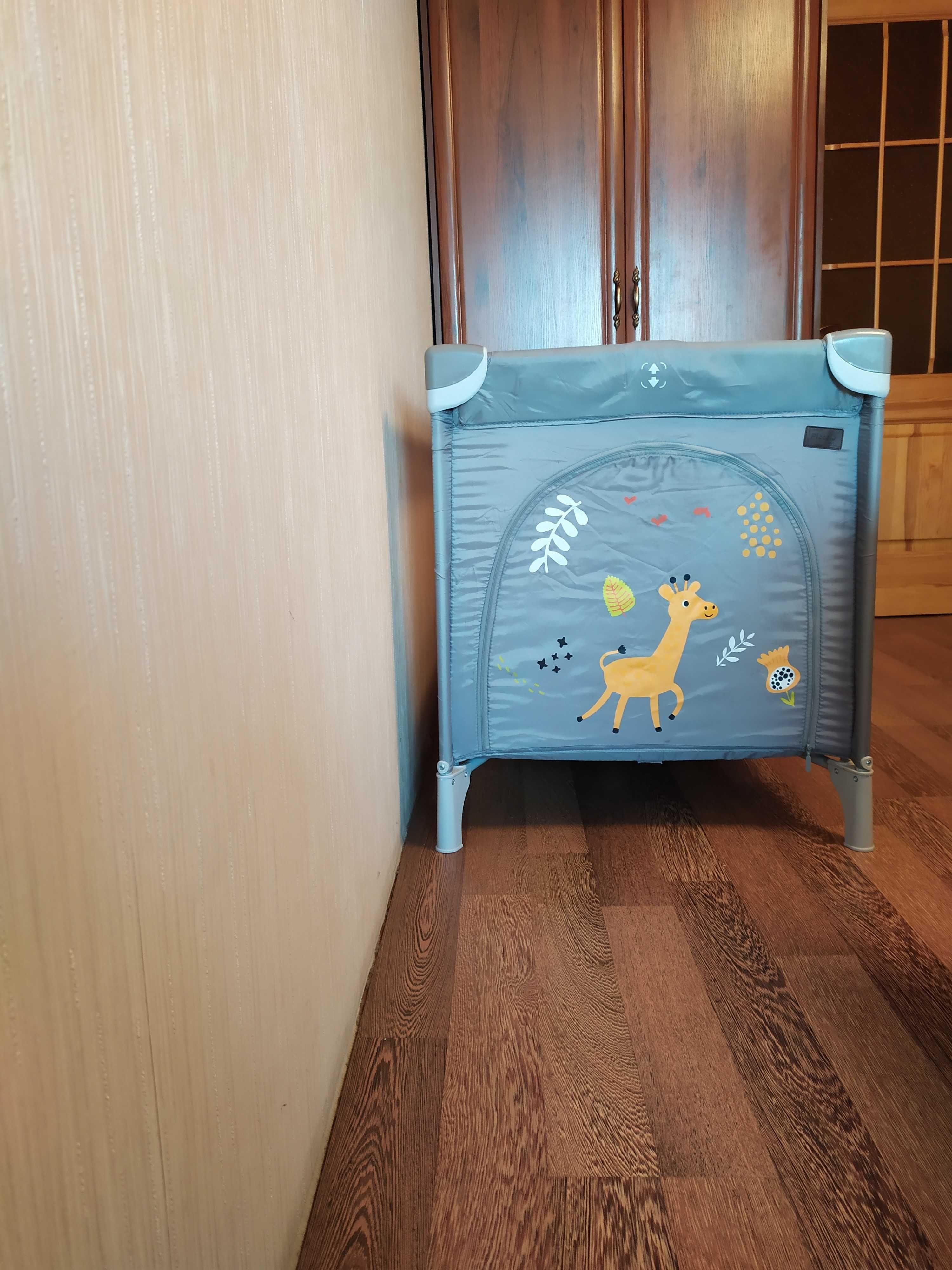 ПРОДАМ манеж  CARRELLO вживане.