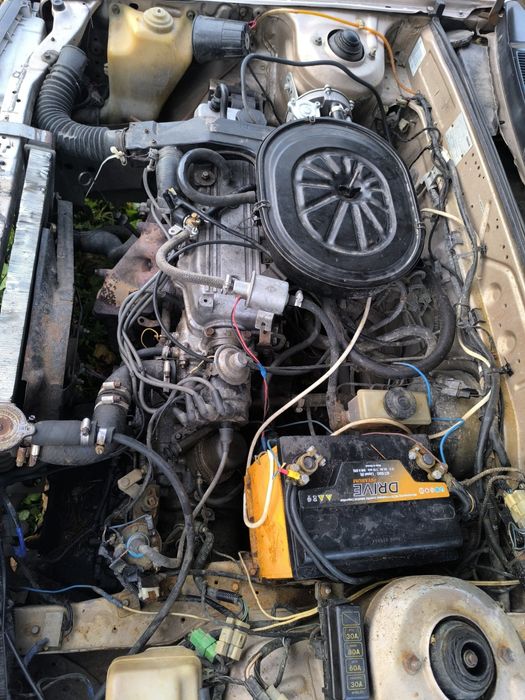 Продам Мазда 323