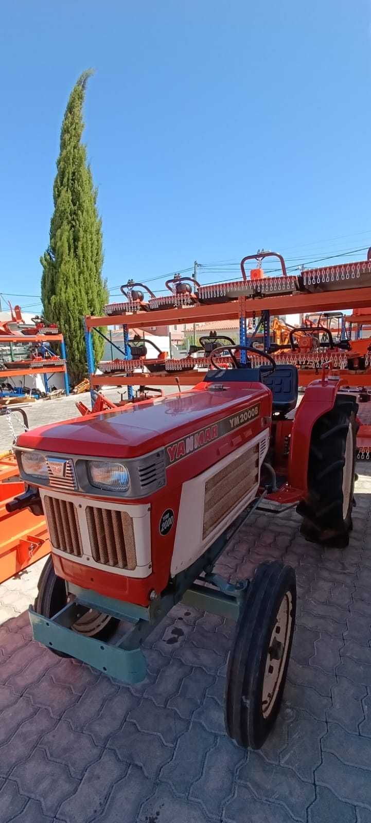 Yanmar     2000B