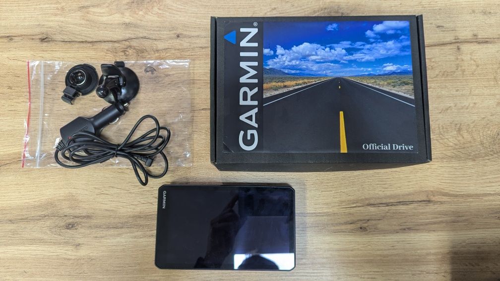 Навігатор для вантажівки Garmin OTR 700