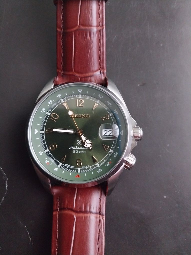 Продам часы Seiko alpinist. (Made in china.)