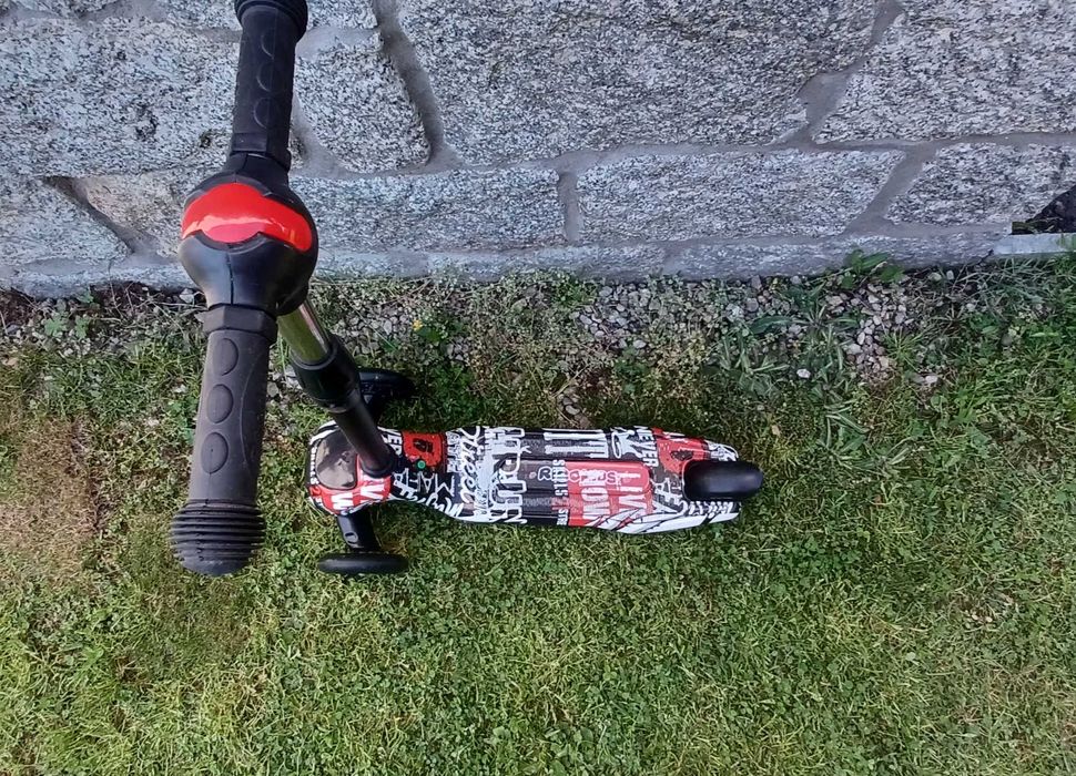 Hulajnoga 3-kołowa, świecące koła i boki