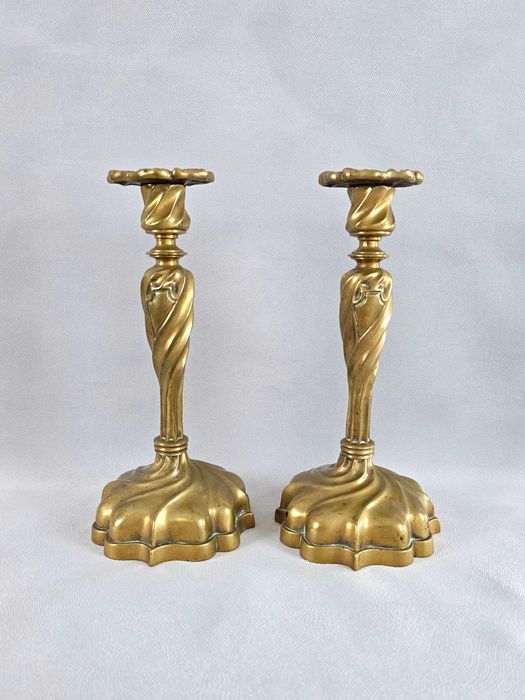 Lichtarze z mosiądzu