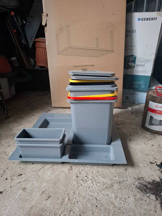 Sprzedam zestaw smietnikowy pod zlew