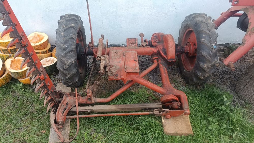 Продам кінну косарку К-1001А