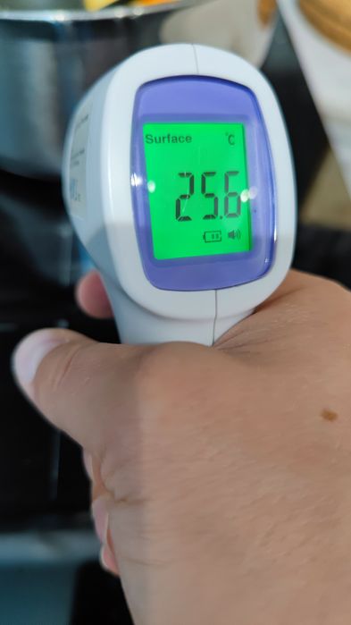 Termometr elektroniczny bezdotykowy