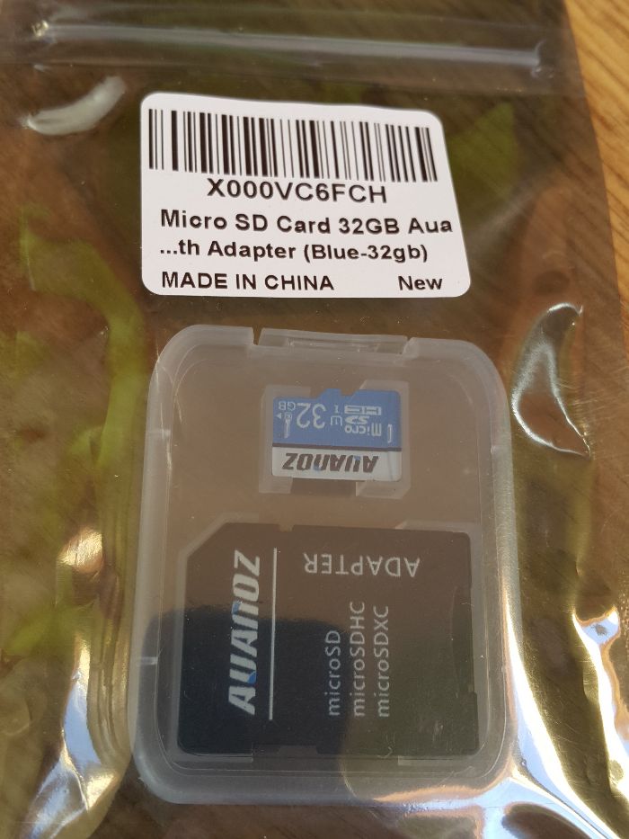 Karta MicroSD 32 GB + adapter