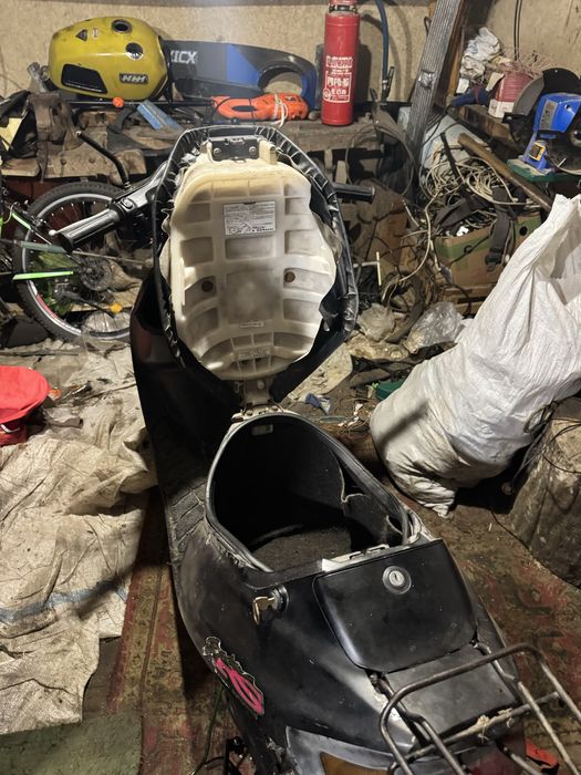 Скутер suzuki lets 2