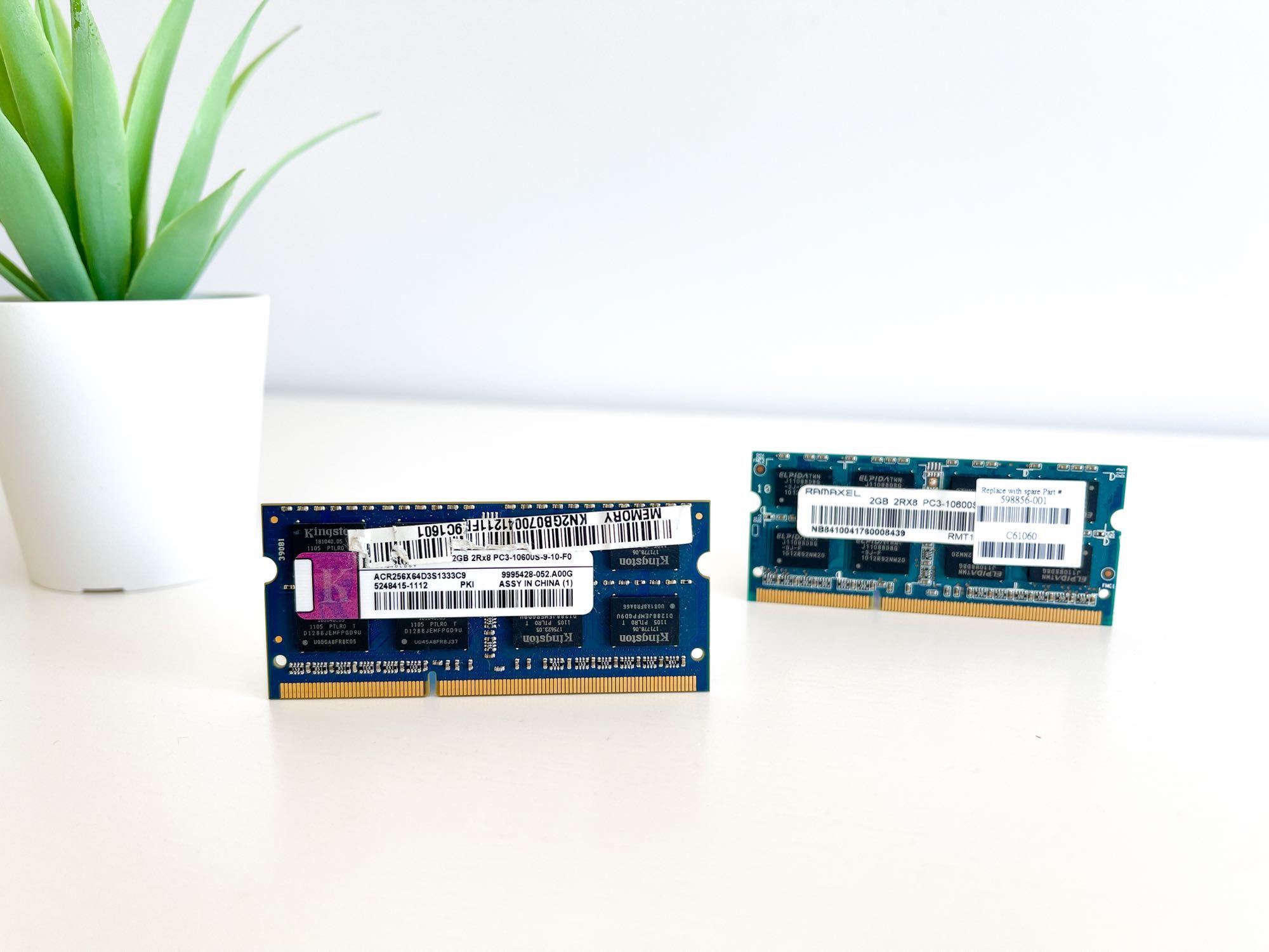 Memórias 2GB DDR3 - para portátil