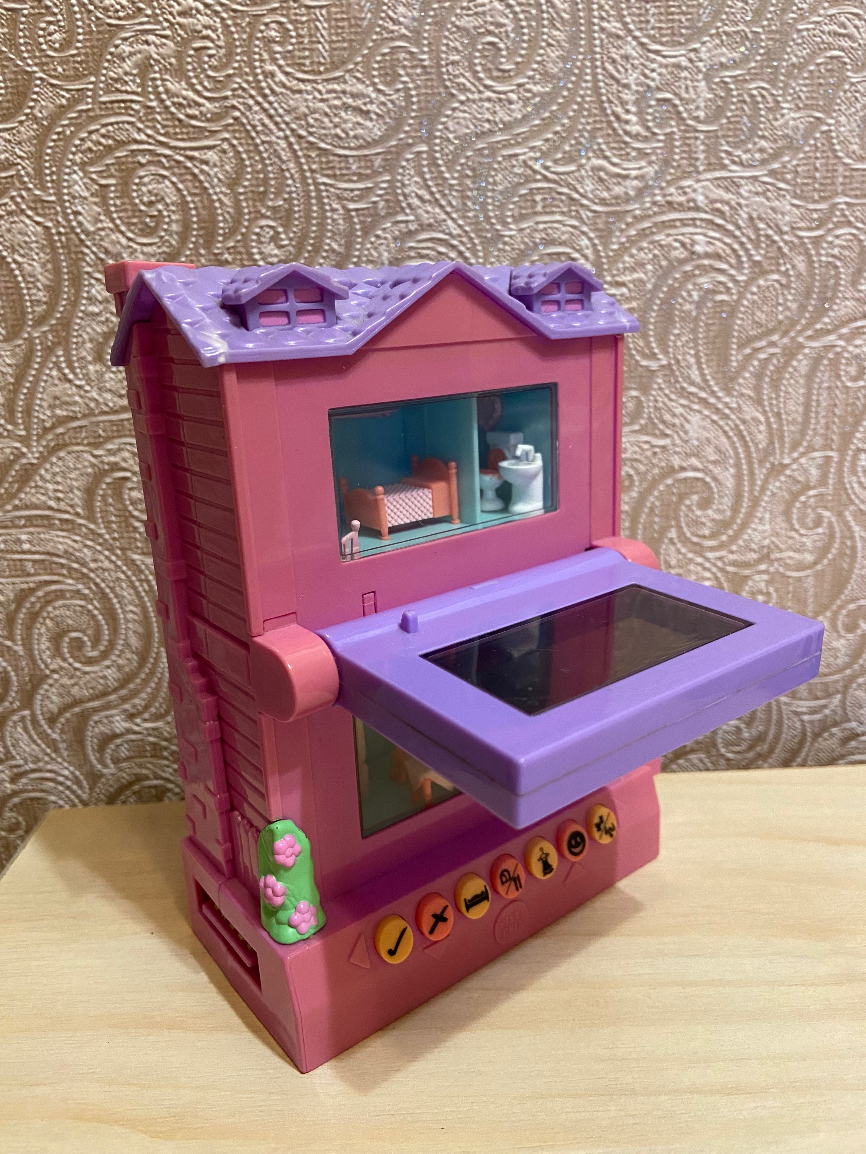 Pixel Chix інтерактивний будинок