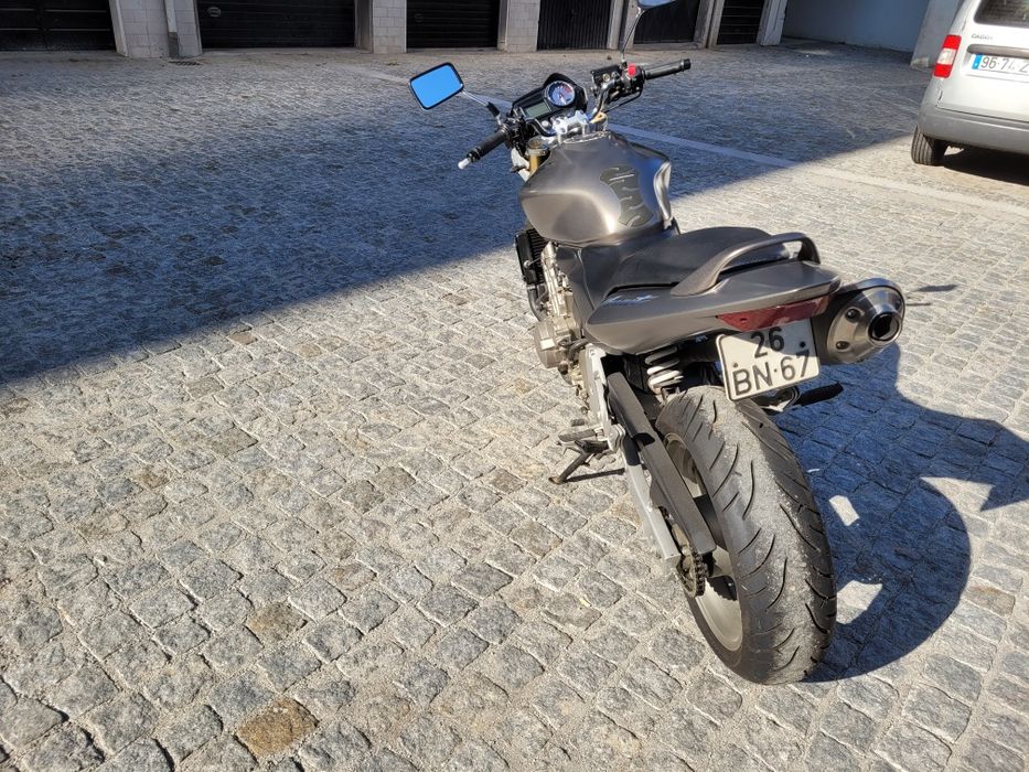 Hornet 600 como nova  2006 poucos kms