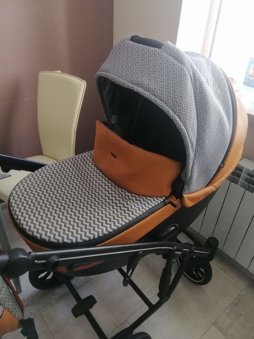 Универсальная коляска 2 в 1 Anex