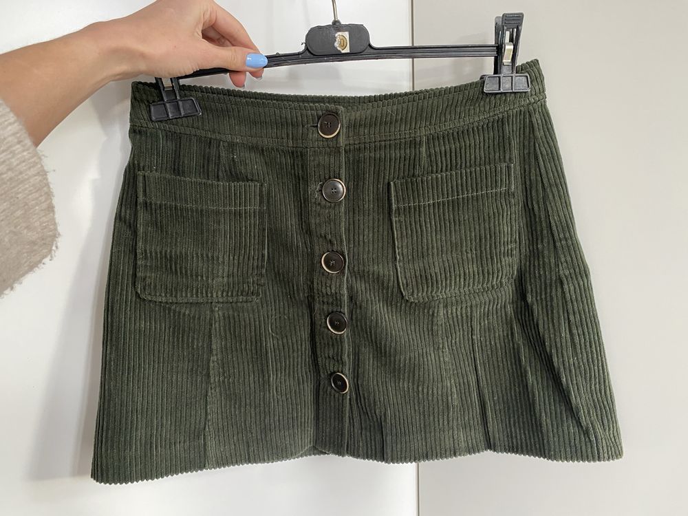 Zielona spódniczka mini Zara rozmiar M