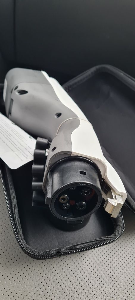 Hyundai Ionic KIA Genesis V2L адаптер (перетвори свій авто на powerban