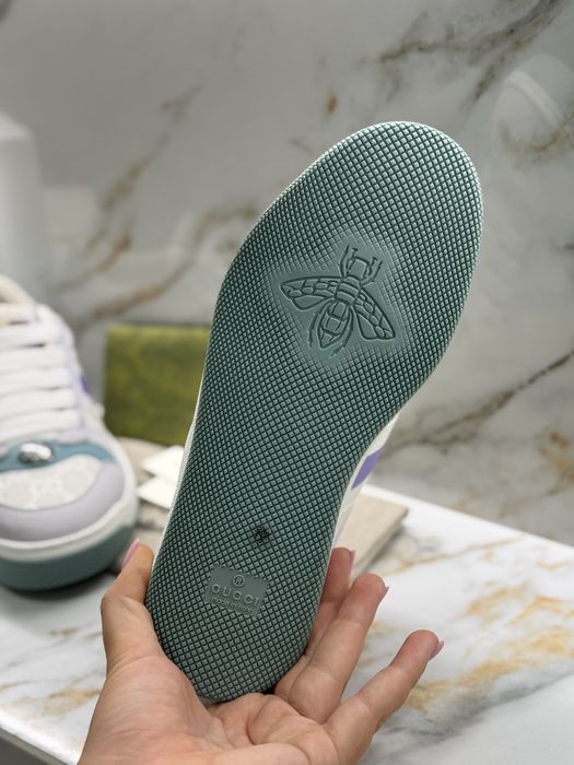 Нові кросівки Gucci