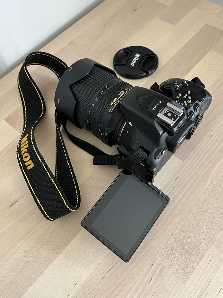 Aparat NIKON D5500 + Obiektyw 18-140 mm VR