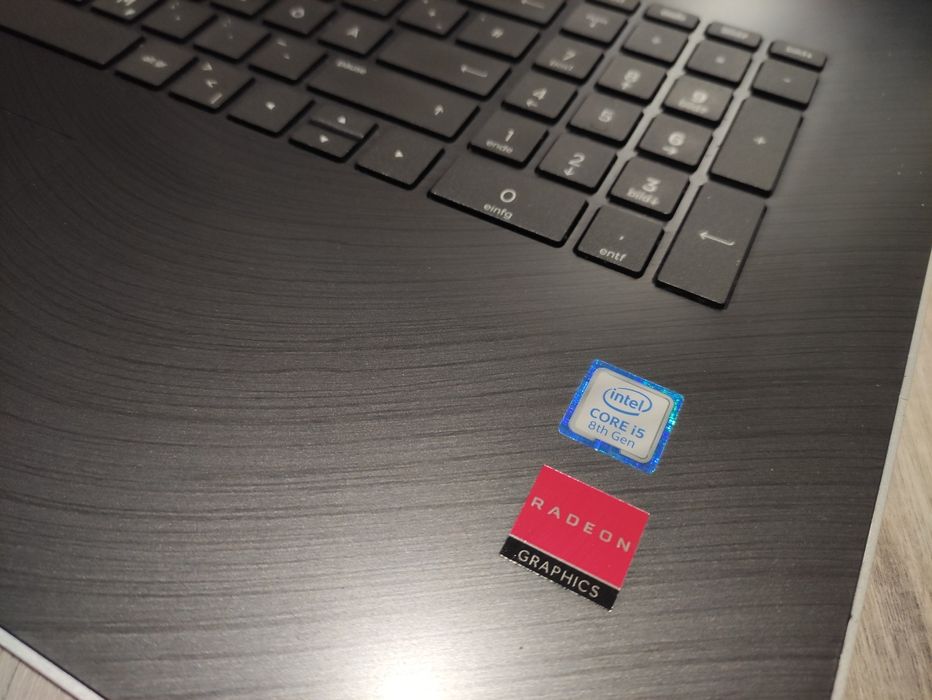 Терміново Продам потужний ігровий Ноутбук hp 17 bs101ng Відеокарта 4Gb