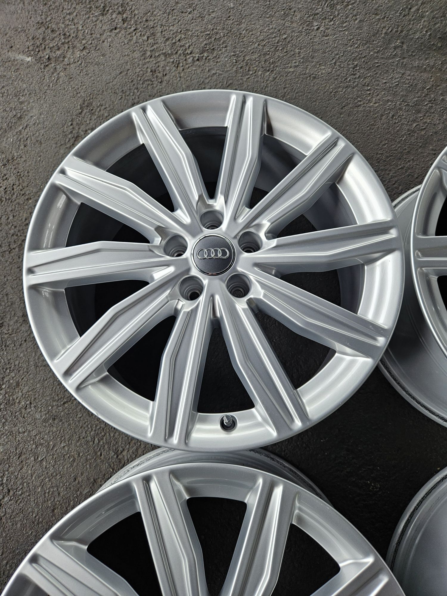 Alufelgi Felgi Audi S-Line 19 Cali 5x112 8J19 ET39