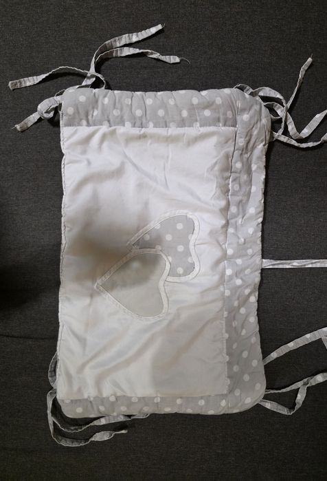 Ochraniacz na łóżeczko