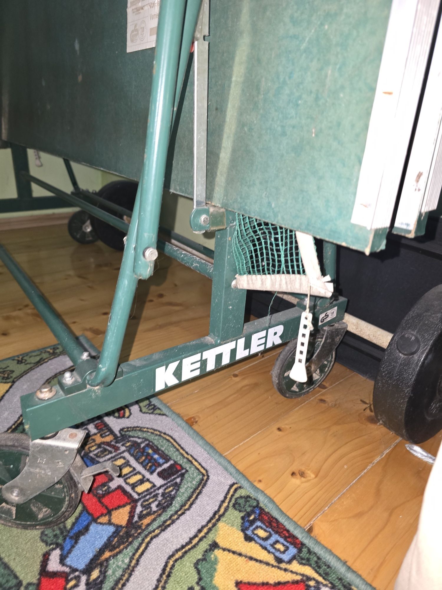 Продам тенісний стіл  Kettler