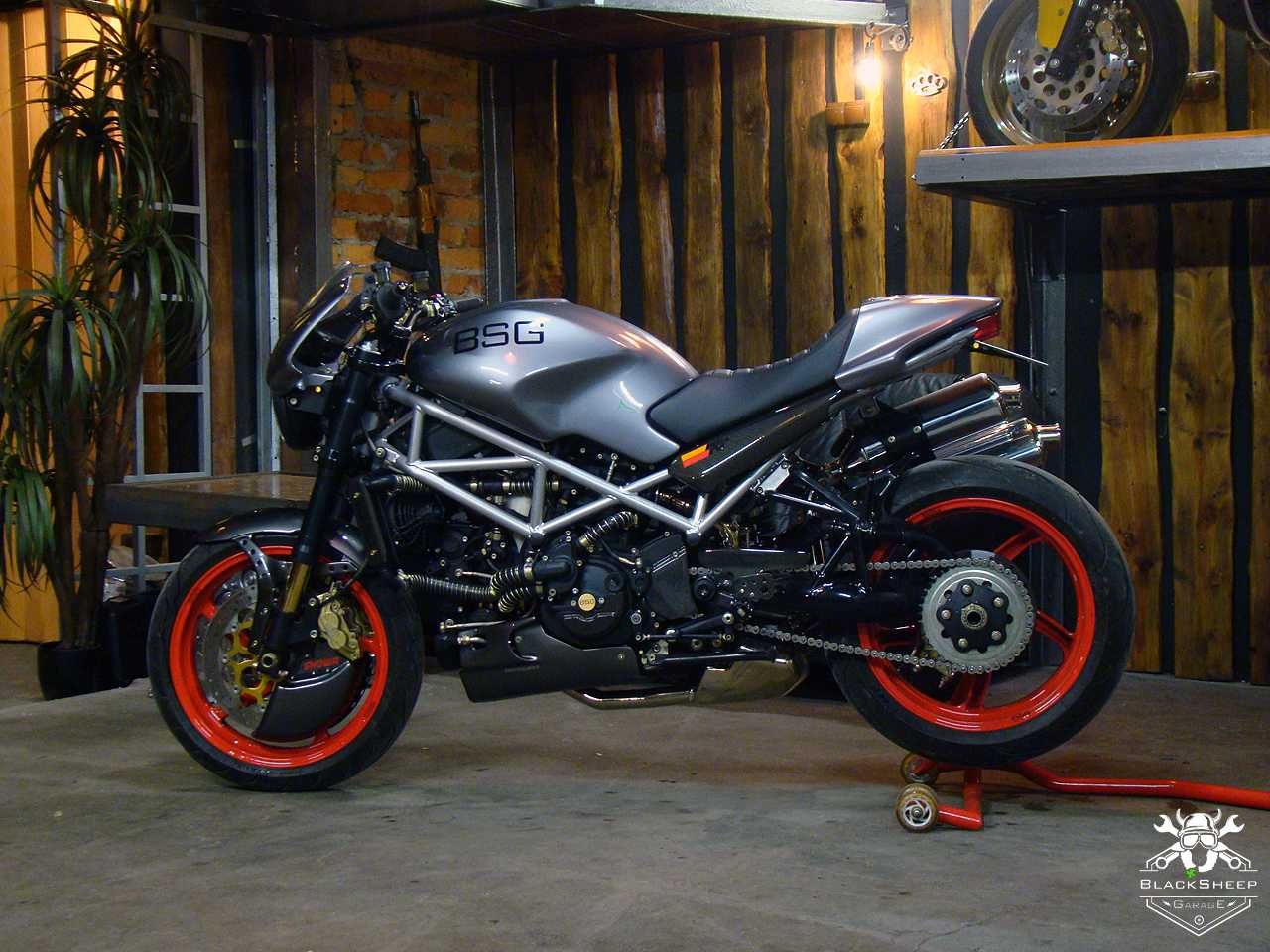 BSG - Ducati Monster S4R Senna by BSG