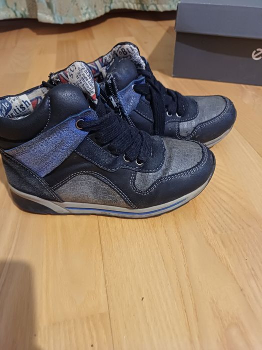 Тёплые ботинки на молнии шнурки 19-19,5 см стелька 31 размерClibee