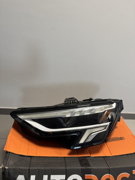 Lampa lewy przód Audi A3 S3 RS3 8Y kompletna full led USA